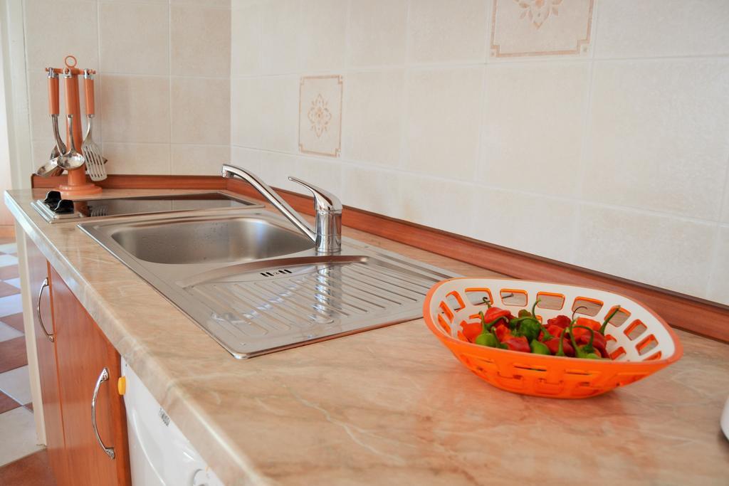 Apartments Green Village Премантура Стая снимка