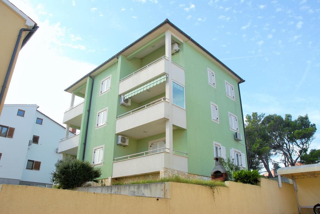 Apartments Green Village Премантура Екстериор снимка