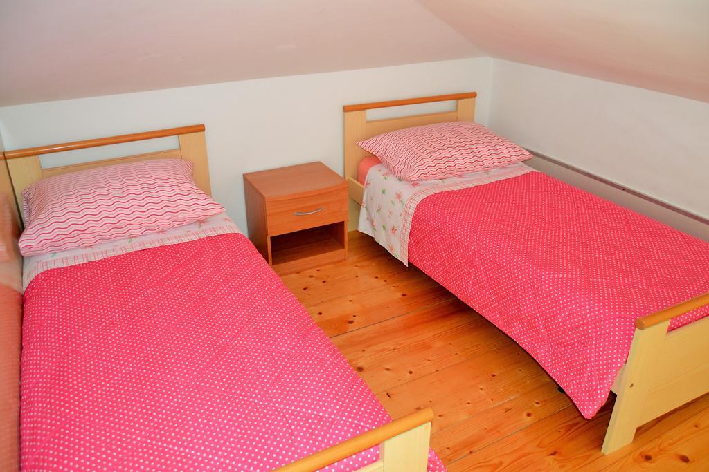 Apartments Green Village Премантура Стая снимка